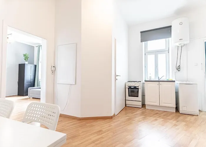 Lovely 1br U3 Proximity & Danube Canal, 3rd District *