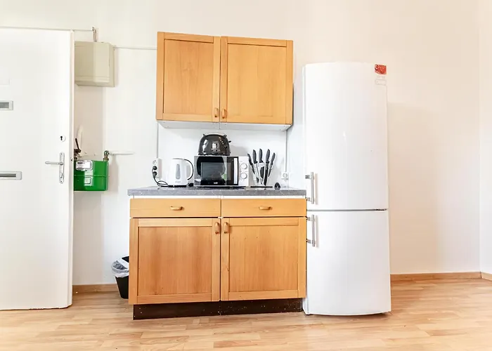 Apartment Lovely 1br U3 Proximity & Danube Canal, 3rd District Vienna